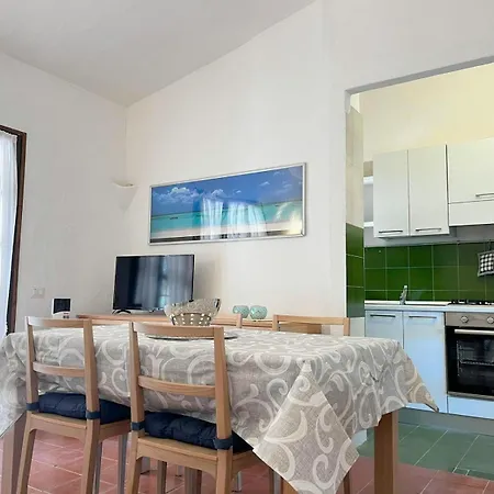 Ibiscus, Notteri Dom wakacyjny *